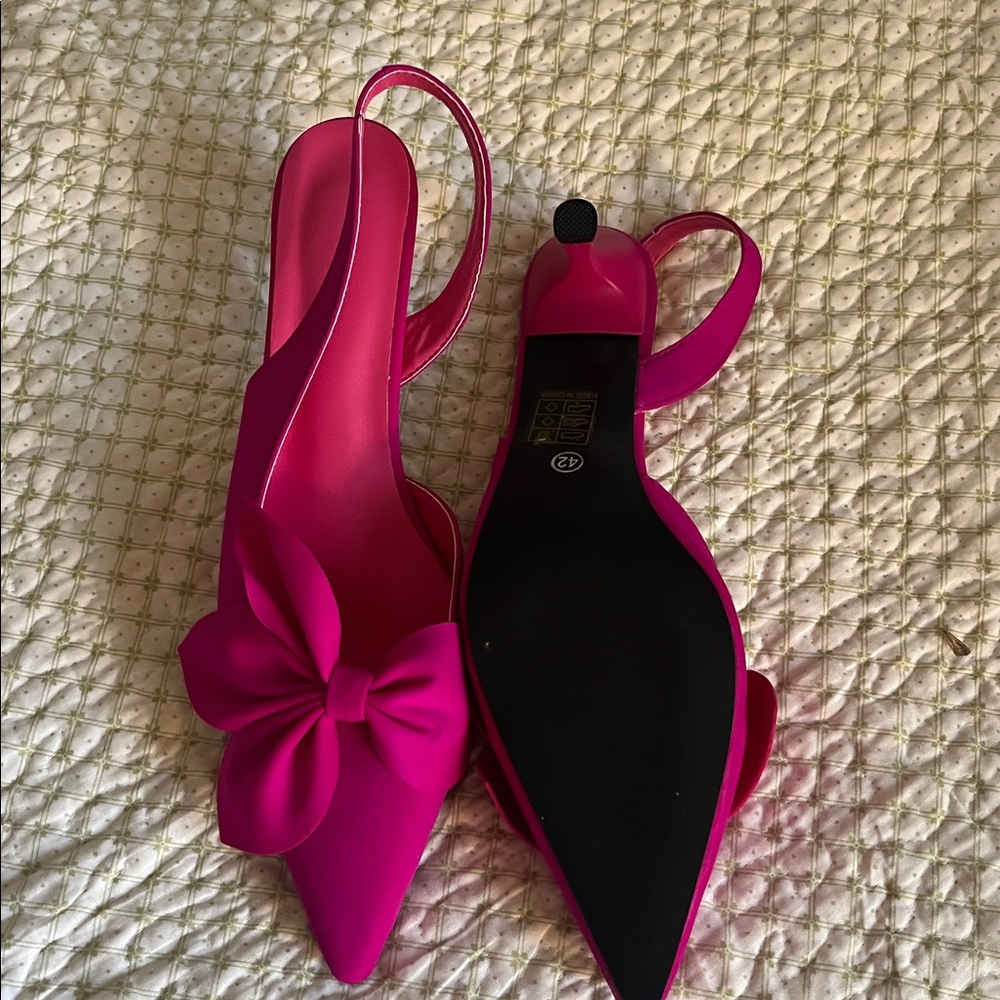 Elegant Pink Bow Slingback Heels - Picture 3 of 3